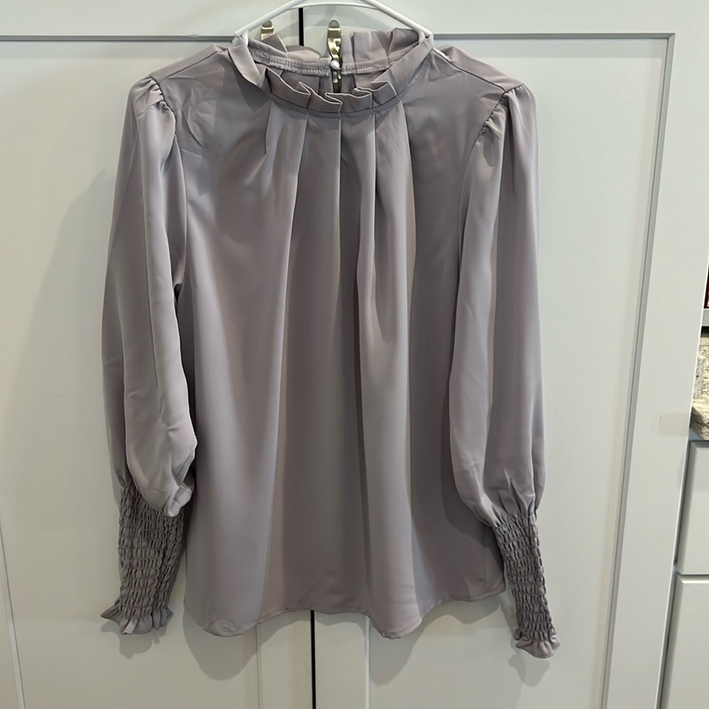 Women’s Grey Blouse Small Never Worn
